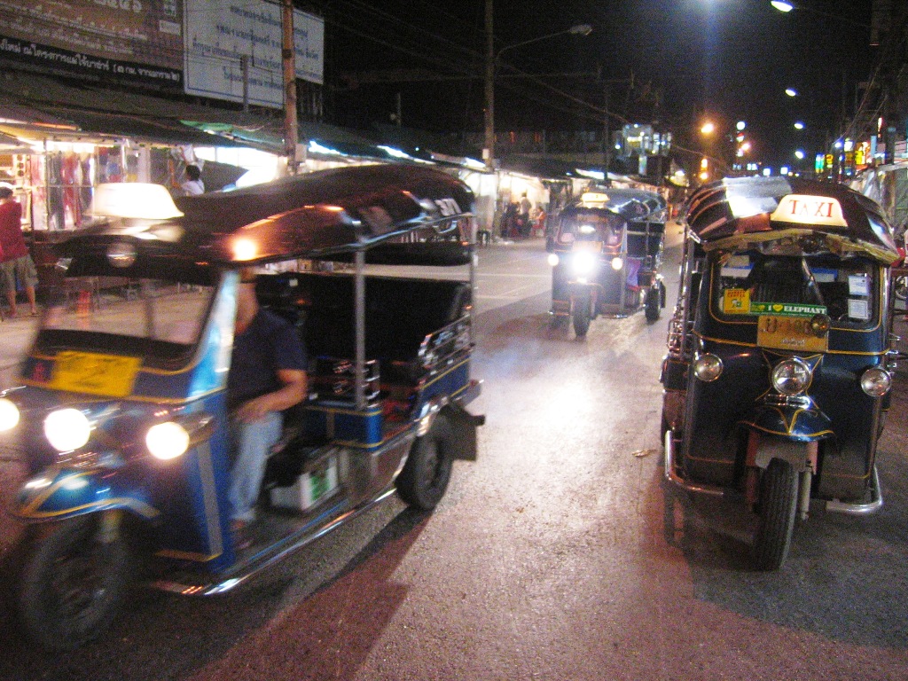 Tuk_tuk